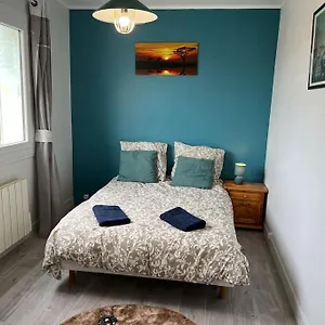 Entier Spacieux/lumineux/parking Prive Appartement